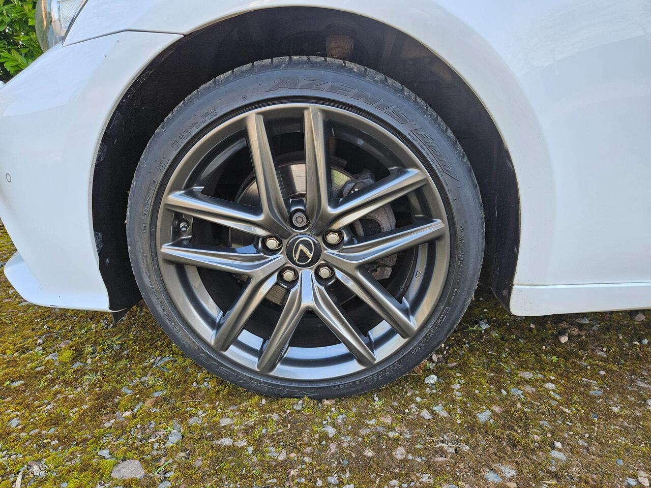 Lexus IS 2.5 300h F Sport E-CVT Euro 5 (s/s) 4dr