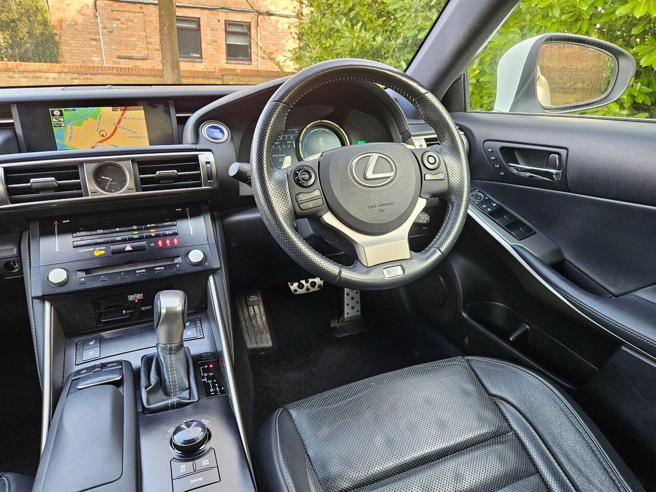Lexus IS 2.5 300h F Sport E-CVT Euro 5 (s/s) 4dr