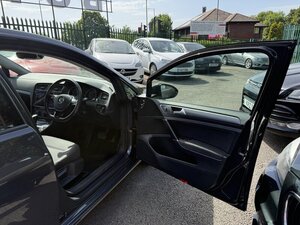 Volkswagen Golf 1.6 TDI 115 SE NAV DSG Hatchback