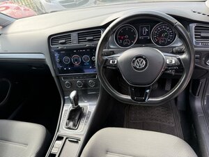 Volkswagen Golf 1.6 TDI 115 SE NAV DSG Hatchback