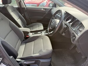 Volkswagen Golf 1.6 TDI 115 SE NAV DSG Hatchback
