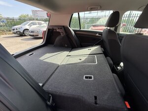 Volkswagen Golf 1.6 TDI 115 SE NAV DSG Hatchback
