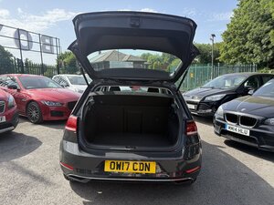 Volkswagen Golf 1.6 TDI 115 SE NAV DSG Hatchback