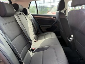 Volkswagen Golf 1.6 TDI 115 SE NAV DSG Hatchback