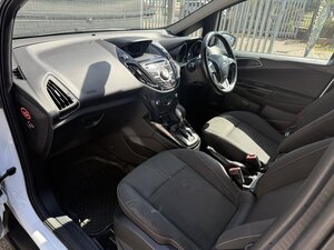 Ford B-Max 1.6 B-max Titanium AUTO 5dr
