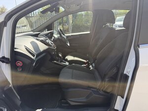 Ford B-Max 1.6 B-max Titanium AUTO 5dr