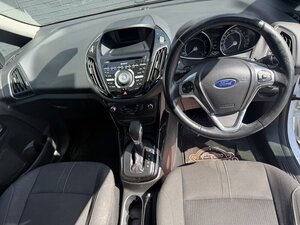 Ford B-Max 1.6 B-max Titanium AUTO 5dr