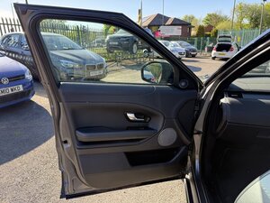 Land Rover Range Rover Evoque 2.0 Range Rover Evoque Landmark TD4 AUTO 5dr