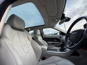 Land Rover Range Rover Evoque 2.2 Range Rover Evoque PURE ED4 4X2 5dr