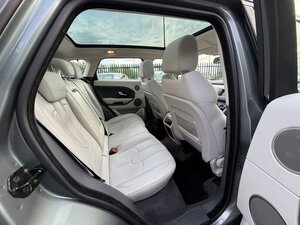 Land Rover Range Rover Evoque 2.2 Range Rover Evoque PURE ED4 4X2 5dr