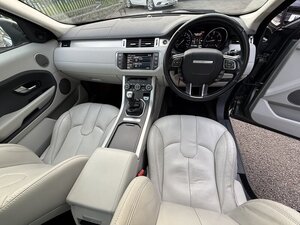 Land Rover Range Rover Evoque 2.2 Range Rover Evoque PURE ED4 4X2 5dr