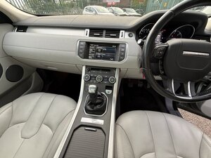 Land Rover Range Rover Evoque 2.2 Range Rover Evoque PURE ED4 4X2 5dr