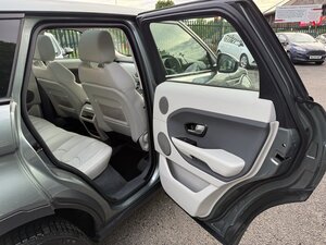 Land Rover Range Rover Evoque 2.2 Range Rover Evoque PURE ED4 4X2 5dr
