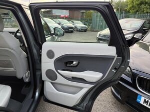 Land Rover Range Rover Evoque 2.2 Range Rover Evoque PURE ED4 4X2 5dr