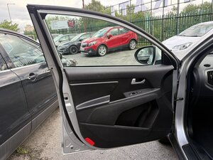 Kia Sportage 1.6 Sportage 1 5dr