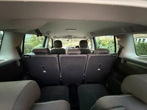 Vauxhall Zafira Tourer 1.4 Zafira Tourer SRI NAV T 5dr