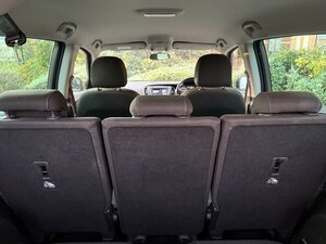 Vauxhall Zafira Tourer 1.4 Zafira Tourer SRI NAV T 5dr