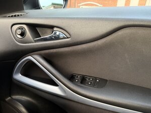 Vauxhall Zafira Tourer 1.4 Zafira Tourer SRI NAV T 5dr