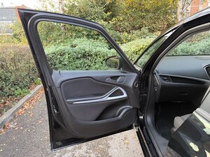 Vauxhall Zafira Tourer 1.4 Zafira Tourer SRI NAV T 5dr