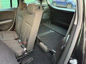 Vauxhall Zafira Tourer 1.4 Zafira Tourer SRI NAV T 5dr