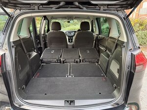 Vauxhall Zafira Tourer 1.4 Zafira Tourer SRI NAV T 5dr