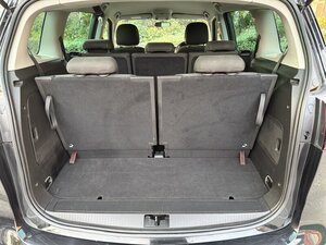 Vauxhall Zafira Tourer 1.4 Zafira Tourer SRI NAV T 5dr