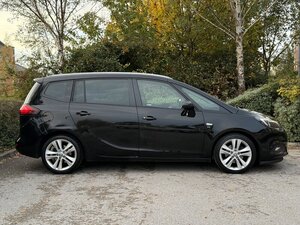 Vauxhall Zafira Tourer 1.4 Zafira Tourer SRI NAV T 5dr