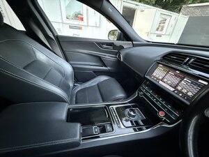 Jaguar XE 2.0 XE Landmark D AUTO 4dr