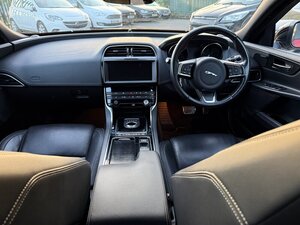 Jaguar XE 2.0 XE Landmark D AUTO 4dr