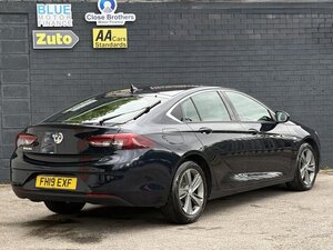 Vauxhall Insignia 1.6 Insignia SRI TD AUTO 5dr