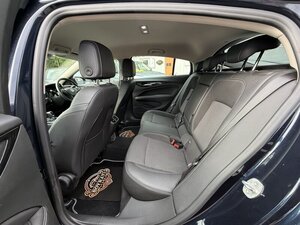 Vauxhall Insignia 1.6 Insignia SRI TD AUTO 5dr