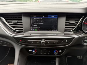 Vauxhall Insignia 1.6 Insignia SRI TD AUTO 5dr