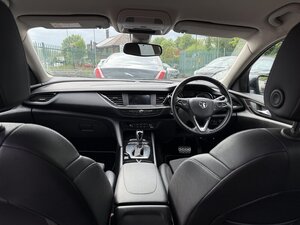Vauxhall Insignia 1.6 Insignia SRI TD AUTO 5dr