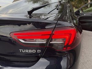 Vauxhall Insignia 1.6 Turbo D BlueInjection Design NAV Grand Sport