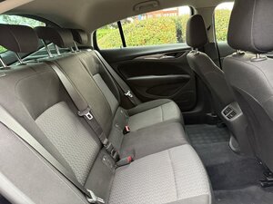 Vauxhall Insignia 1.6 Turbo D BlueInjection Design NAV Grand Sport
