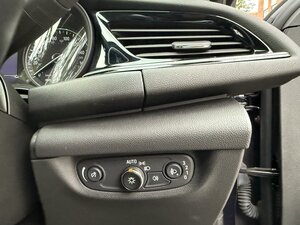 Vauxhall Insignia 1.6 Turbo D BlueInjection Design NAV Grand Sport