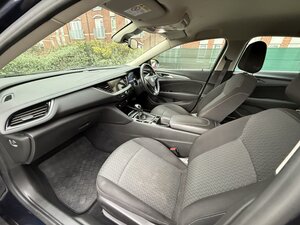 Vauxhall Insignia 1.6 Turbo D BlueInjection Design NAV Grand Sport