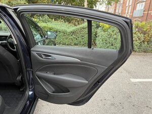 Vauxhall Insignia 1.6 Turbo D BlueInjection Design NAV Grand Sport