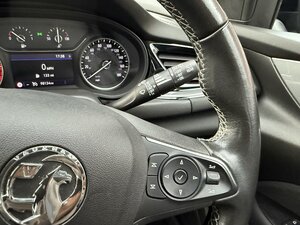 Vauxhall Insignia 1.6 Turbo D BlueInjection Design NAV Grand Sport