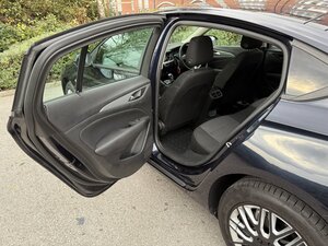 Vauxhall Insignia 1.6 Turbo D BlueInjection Design NAV Grand Sport