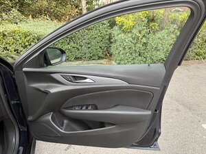 Vauxhall Insignia 1.6 Turbo D BlueInjection Design NAV Grand Sport