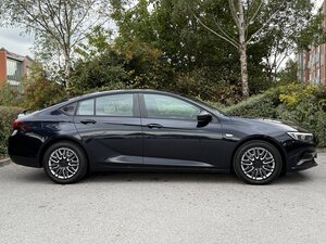Vauxhall Insignia 1.6 Turbo D BlueInjection Design NAV Grand Sport