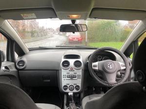 Vauxhall Corsa 1.2 16V Design Euro 5 3dr