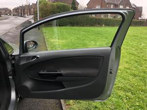 Vauxhall Corsa 1.2 16V Design Euro 5 3dr