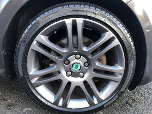 Skoda Superb 2.0 TDI Elegance DSG Euro 4 5dr