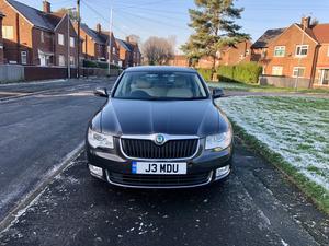 Skoda Superb 2.0 TDI Elegance DSG Euro 4 5dr