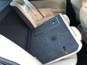 Skoda Superb 2.0 TDI Elegance DSG Euro 4 5dr