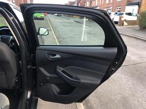 Ford Focus 1.6 TDCi Zetec Euro 5 (s/s) 5dr