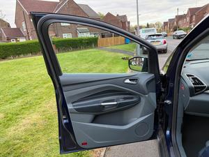 Ford Grand C-Max 1.0T EcoBoost Titanium X Euro 5 (s/s) 5dr