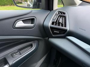 Ford Grand C-Max 1.0T EcoBoost Titanium X Euro 5 (s/s) 5dr